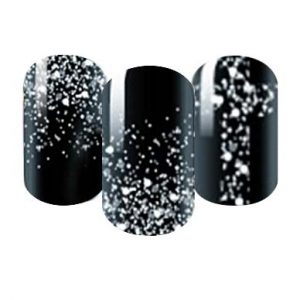 Black nail wraps